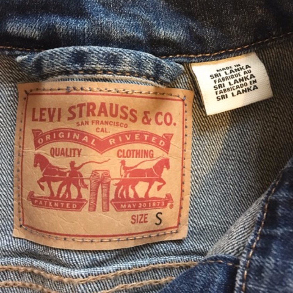 Levi's Jean Jacket - Picture 2 of 5